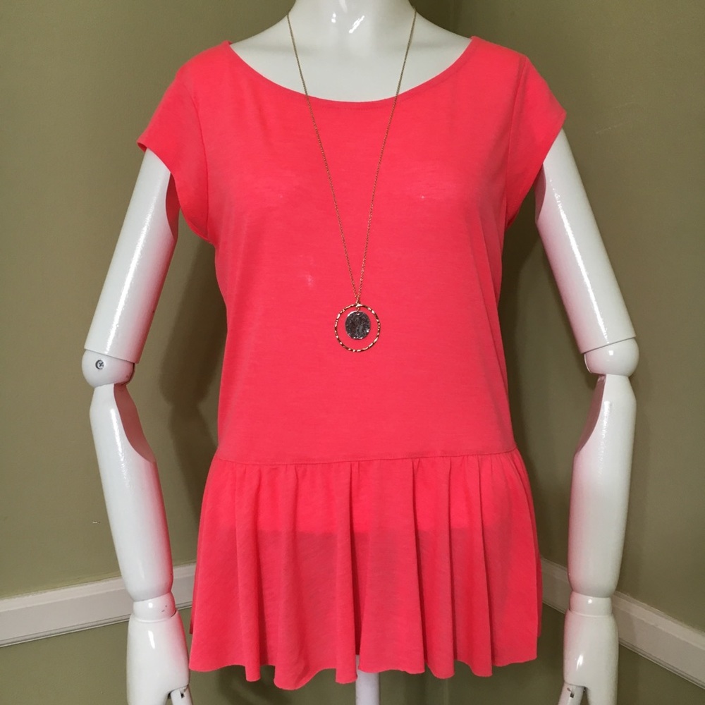 American Eagle Outfitters Ruffle, Peep Opening Top